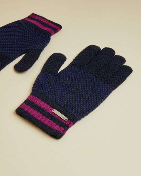 <P Class="Description">Chilly Fingers Be Gone With The Rushglo Gloves From Ted. Crafted From A Merino Wool Blend With A To...