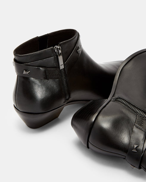 <P>Homada - 40 / Black</P>