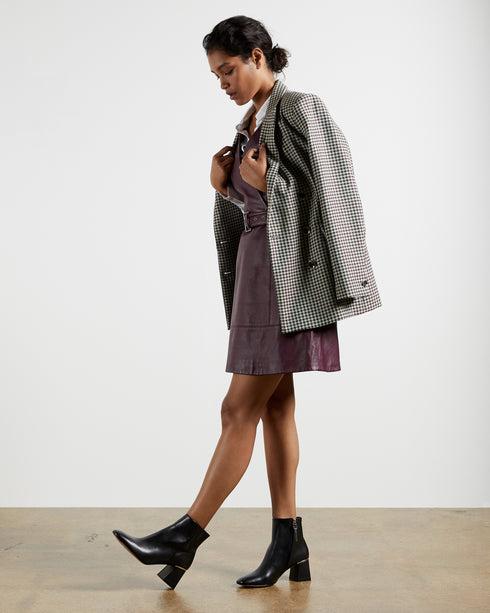 <P>Squarel - 41 / Black</P>