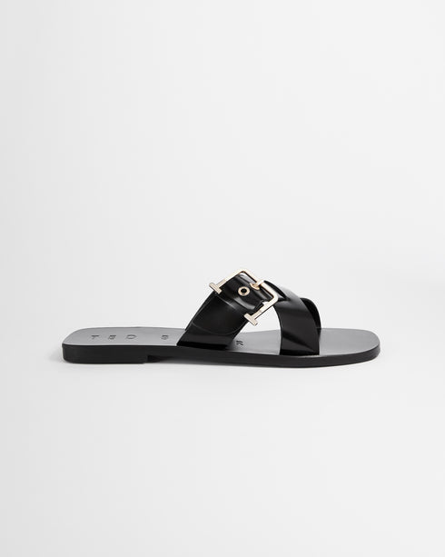 <P><Span Style="Text-Decoration: Underline;">Buckle Detail Flat Sandal</Span></P>
<P><Span>Consisting Of A Smooth, Shiny L...