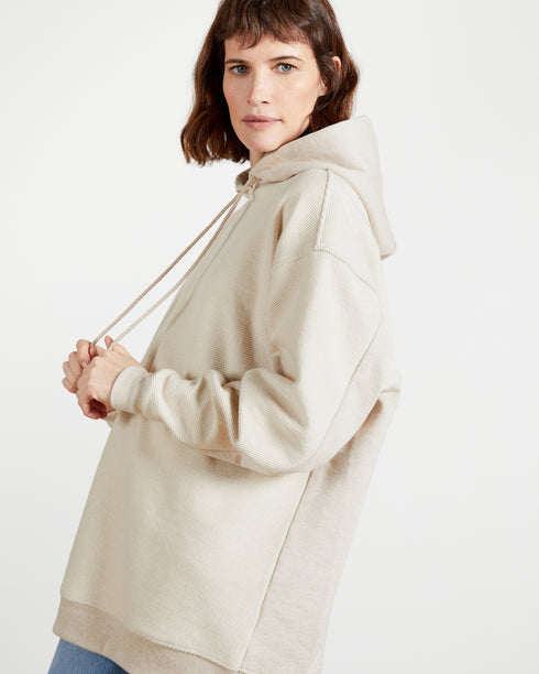 <P>Oversized Hoody</P>