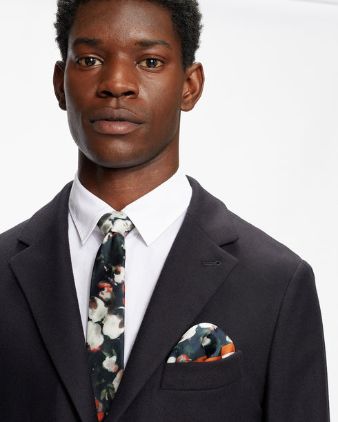 <P>Printed Tie</P>