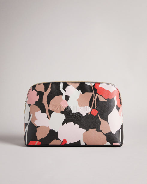 <P><Span Style="Text-Decoration: Underline;">Retro Flood Saffiano Deboss Washbag</Span></P>
<P>‚Ä𬮬´‚Ä𬮬´‚Ä𬮬´It‚Äπ¬...