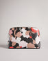 <P><Span Style="Text-Decoration: Underline;">Retro Flood Saffiano Deboss Washbag</Span></P>
<P>‚Ä𬮬´‚Ä𬮬´‚Ä𬮬´It‚Äπ¬...