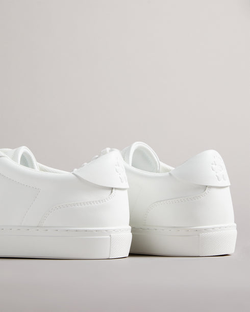 <P>Retro Leather Sneaker</P>