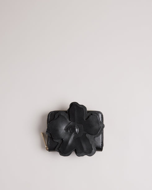 <P>Flower Laser Cut Zip Purse</P>