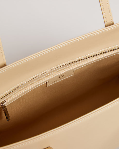 <P>Flower Eyelet Small Shopper</P>