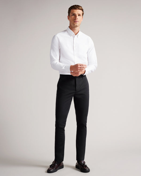 <P>Irvine Slim Fit Smart Chino</P>