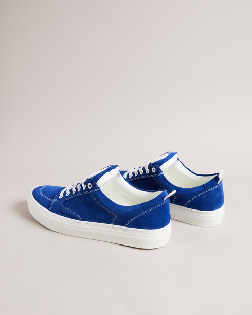 <P>Suede Snowboard Low Top Sneaker</P>